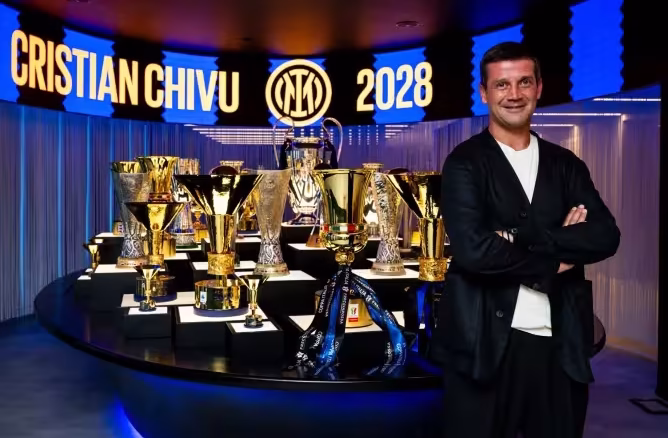 Cristi Chivu și-a prelungit contractul cu Inter până în 2028