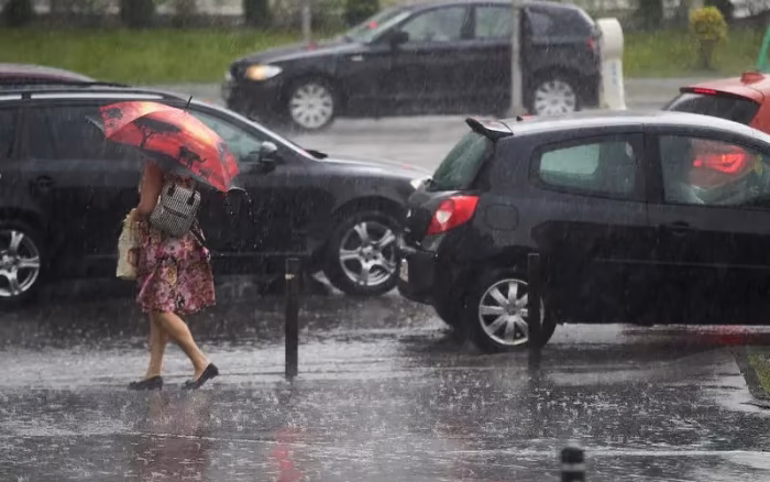 ANM anunță cod galben de vijelii și grindină în aproape toată țara