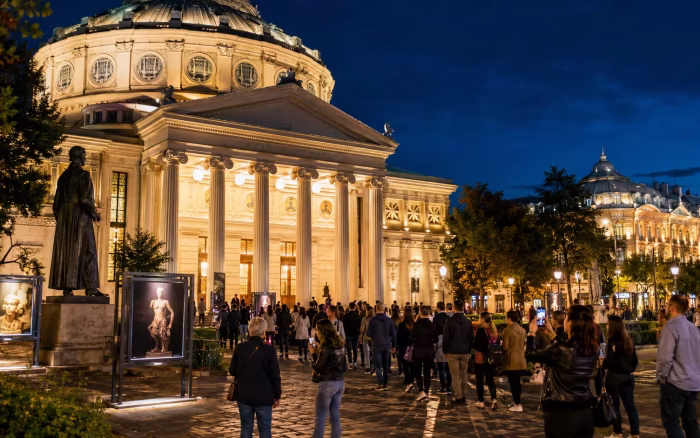 Noaptea Muzeelor 2026 în București: Programul complet și atracțiile de top din 23 mai