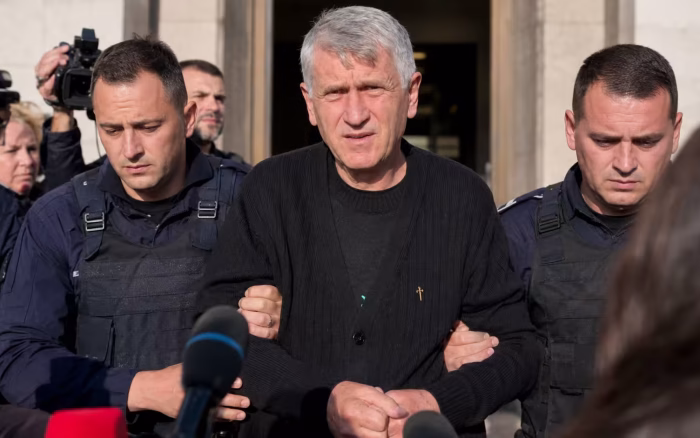 Fostul preot Cristian Pomohaci, arestat preventiv într-un dosar de viol asupra unui minor