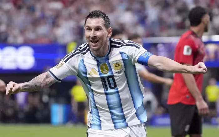 Revenire senzațională a Argentinei: 3-2 cu Egiptul de la 0-2, Messi merge în sferturile Cupei Mondiale